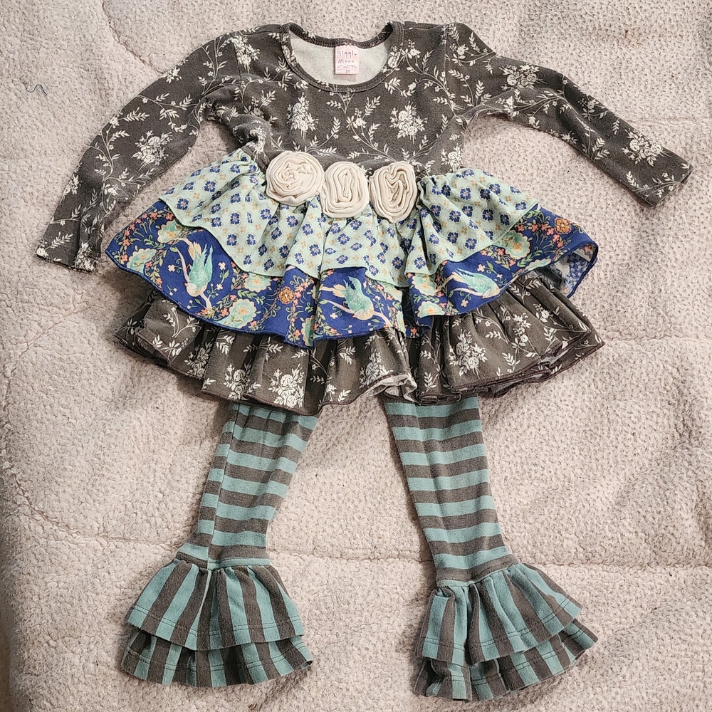 Giggle Moon Gray and Blue Matching Set with Ruffles